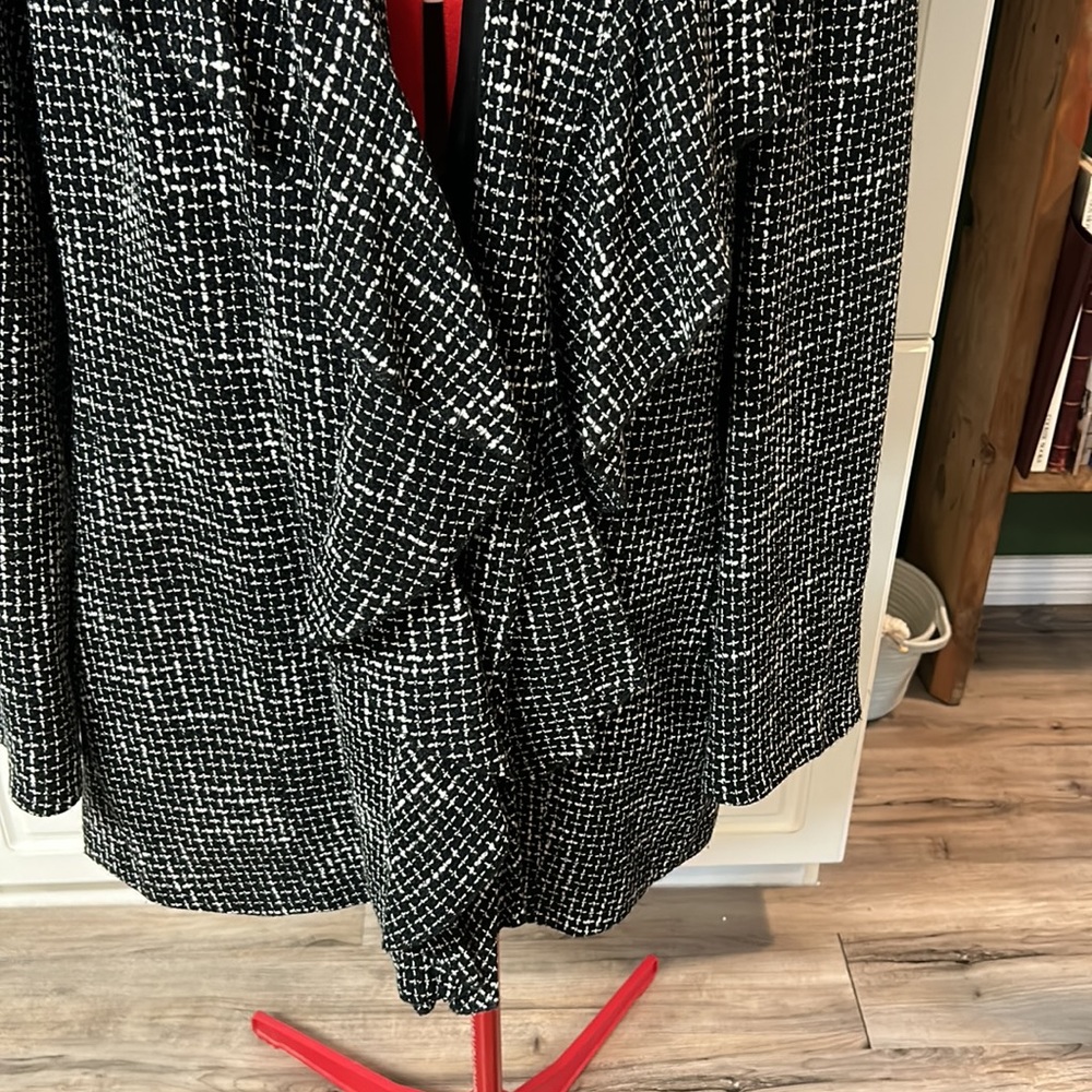 Plus Size waterfall textured jacket - Picture 2 of 4